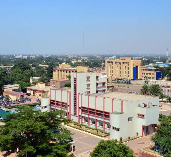 Local Businesses Benefit from Burkina Faso’s Internet Development Thumbnail